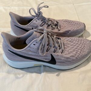 Woman’s Nike Air Zoom